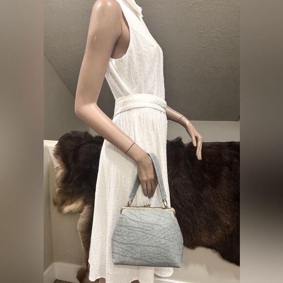 Embossed Cowhide Handsewn Retro Style Double Kiss-lock Shoulder Bag/Crossbody - Picture 6 of 16